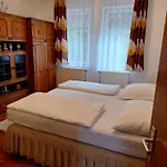 Ovari Pensiune Bük
