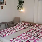 Pensiune Ovari