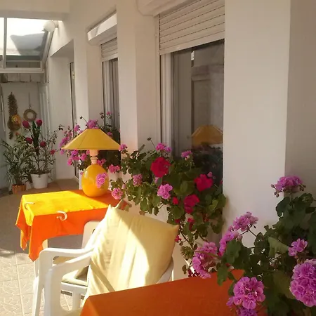 Pensión Ovari Bük