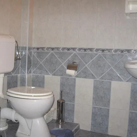 Ovari Bük